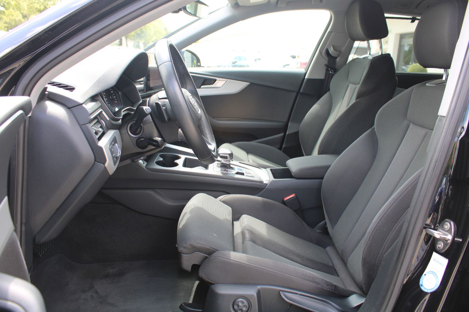 Audi A4 Avant 35 TDI S-Tronic - Samsaru's Car Outlet
