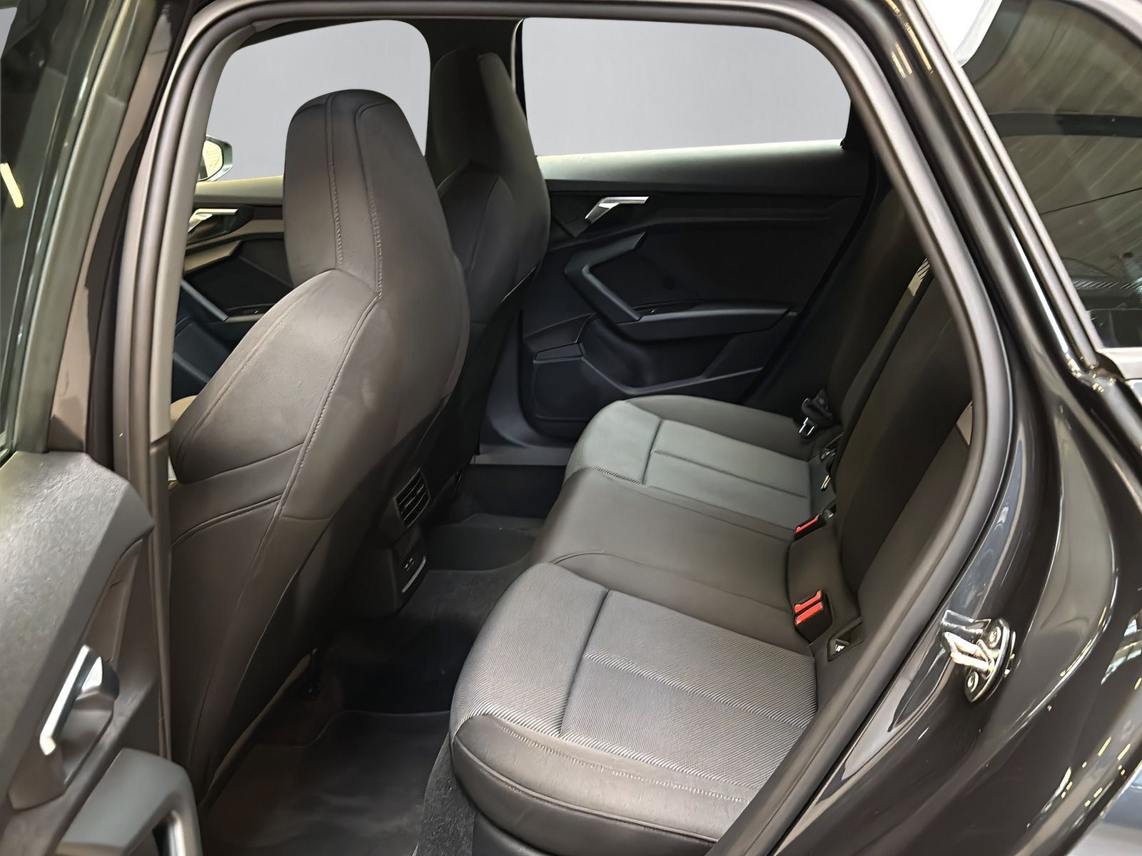 Audi A3 Sportback 35 TFSI advanced +AHK+KAMERA+PANO+