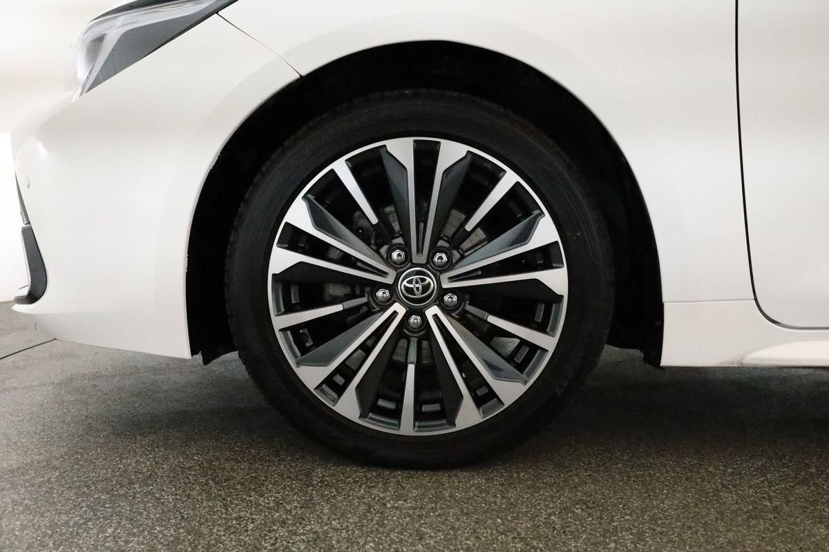 Toyota Corolla Touring Sports 1.8 CVT Team D Navi Kam