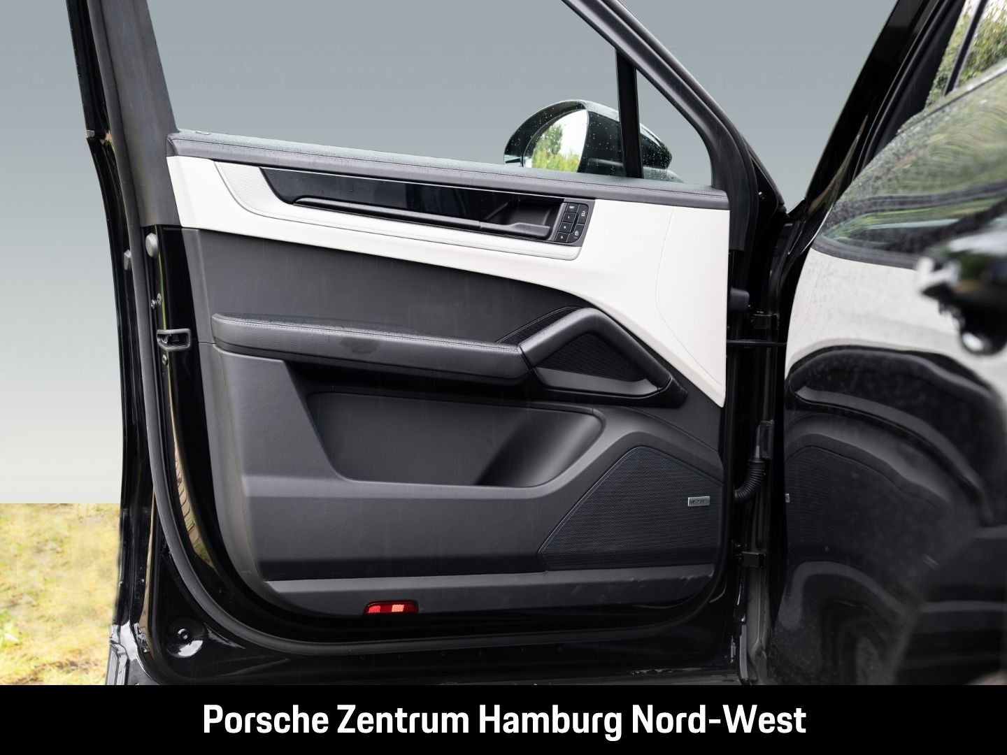 Porsche Cayenne E-Hybrid Panoramadach PASM BOSE InnoDr.