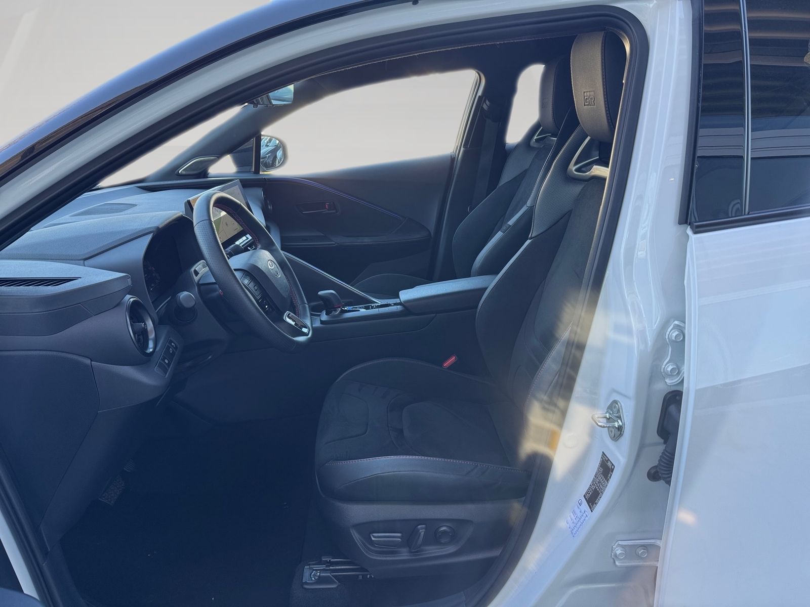 Toyota C-HR 2.0 Hybrid 4X4 GR Sport - Samsaru's Car Outlet