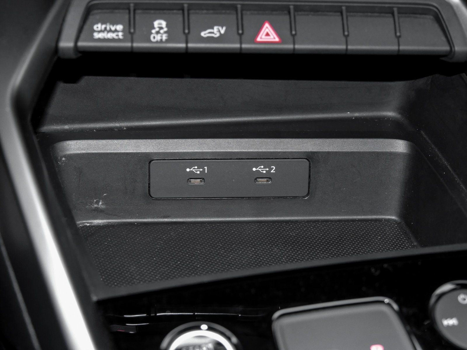 Audi A3 Sportback 40 HYBRID ALU LED BLUETOOTH DAB+