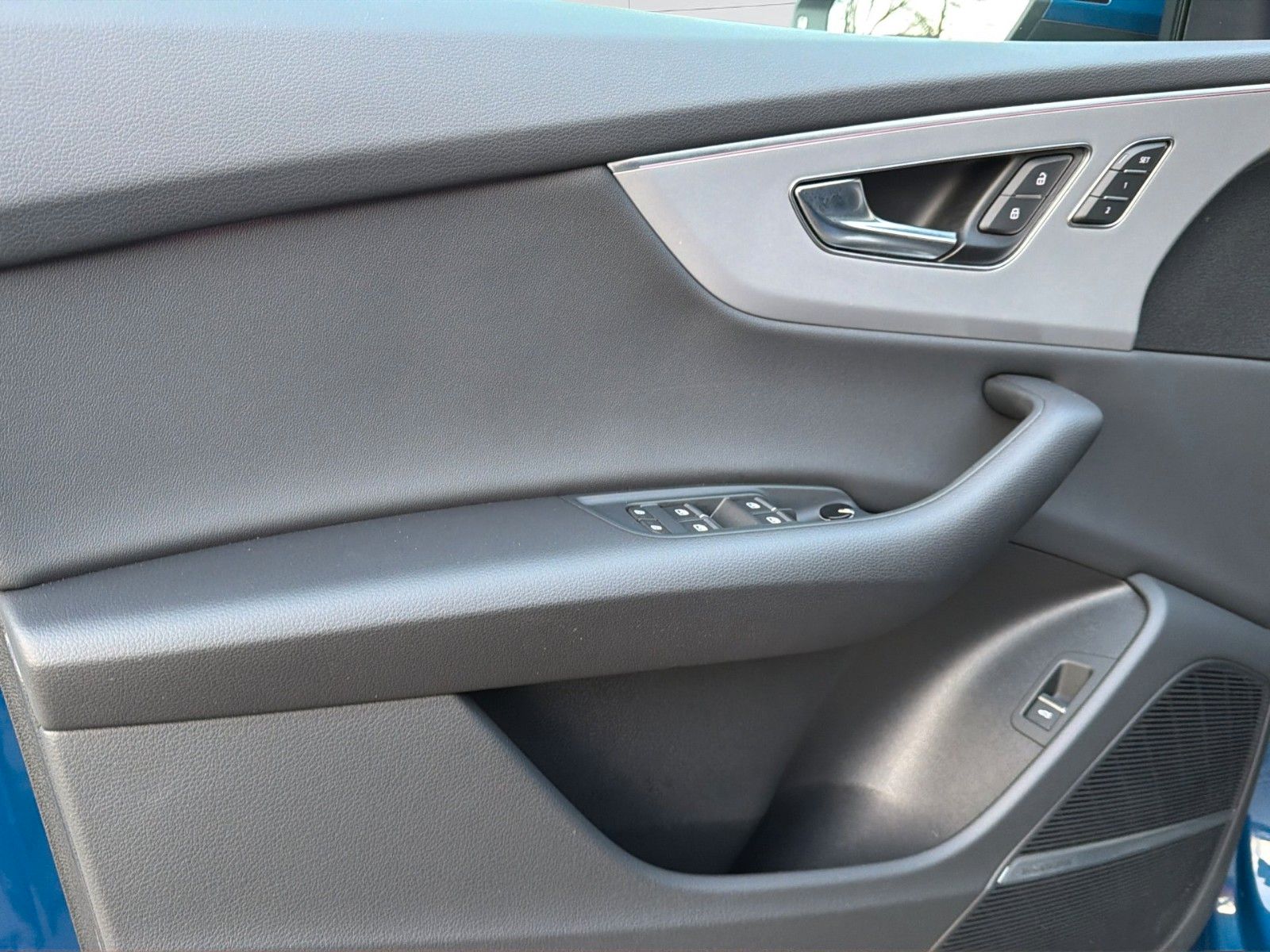 Audi Q8 50 TDI quattro S line 21"  Valcona B&O Laser