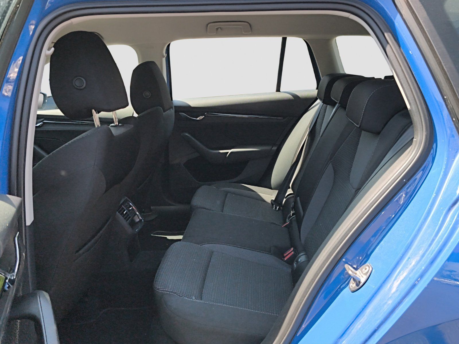 Skoda Octavia Combi 1.4 TSI iV Aut. Ambition NAVI PDC