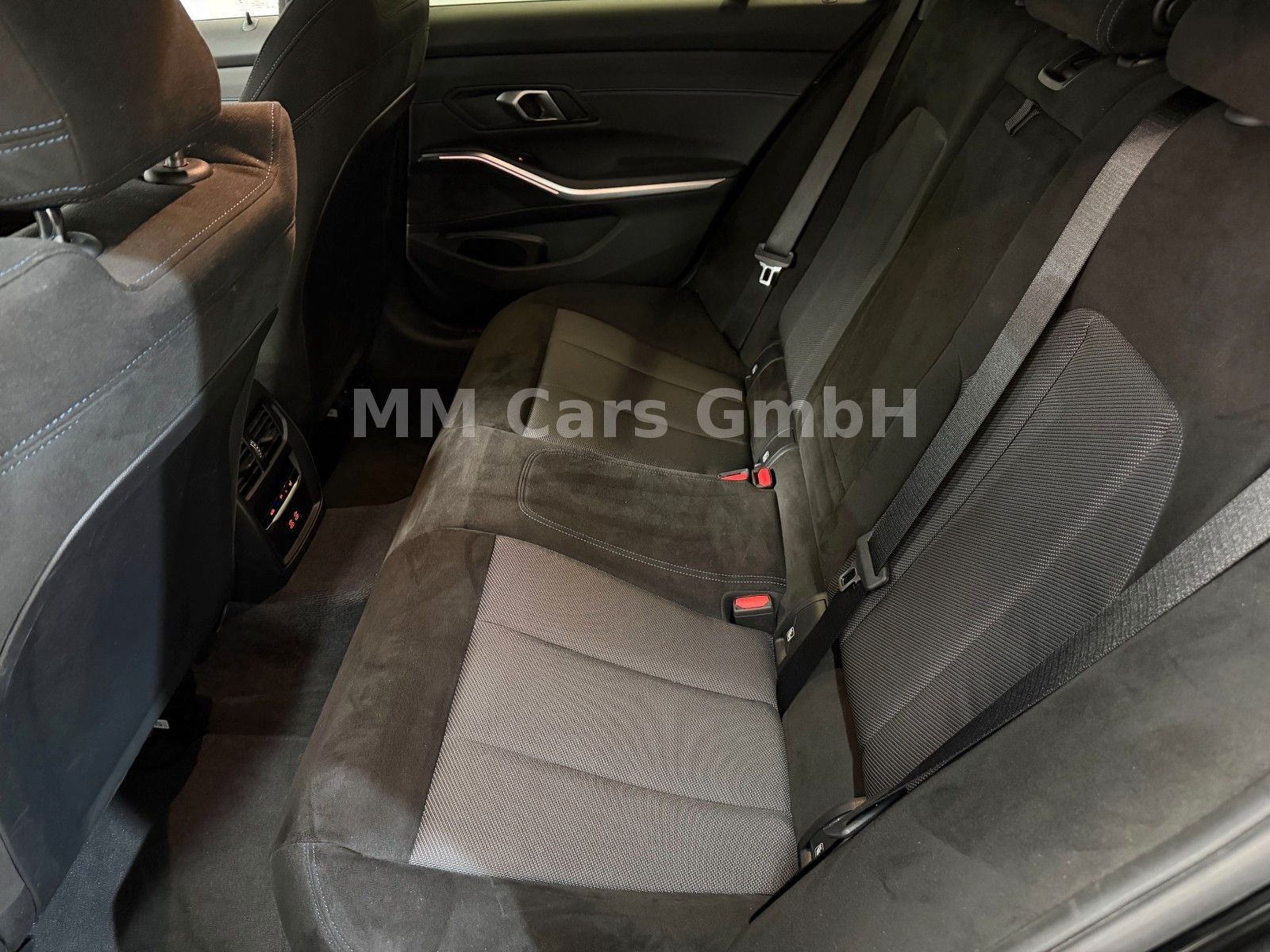 BMW 320i Touring M Sport 360° CAM*ACC*AHK*HiFi*HUD*