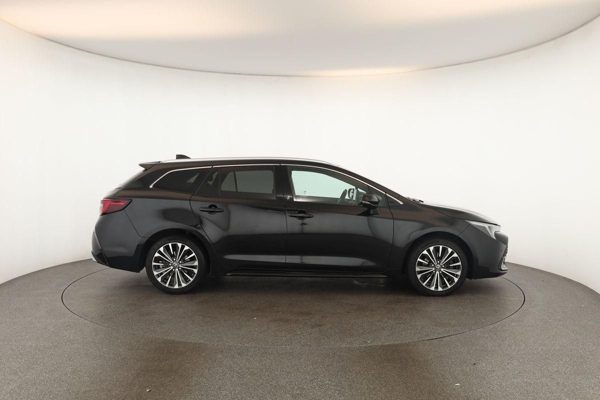 Toyota Corolla Touring Sports 2.0 CVT Team D Navi Kam
