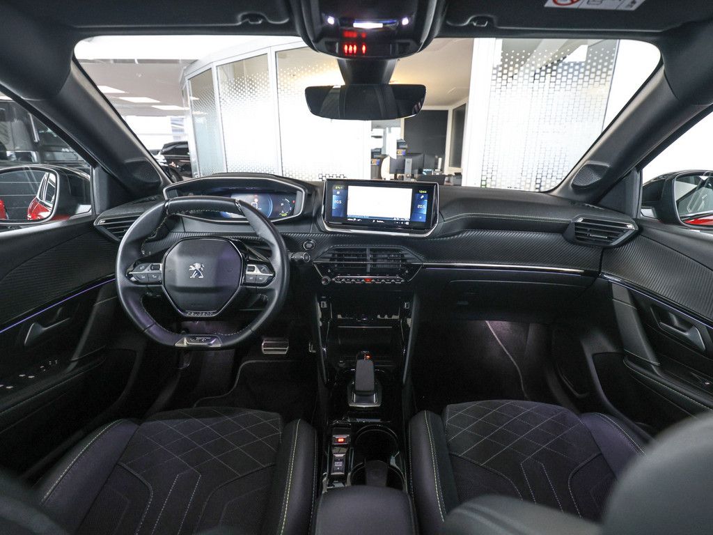 Peugeot e-208 GT-Pack - Samsaru's Car Outlet