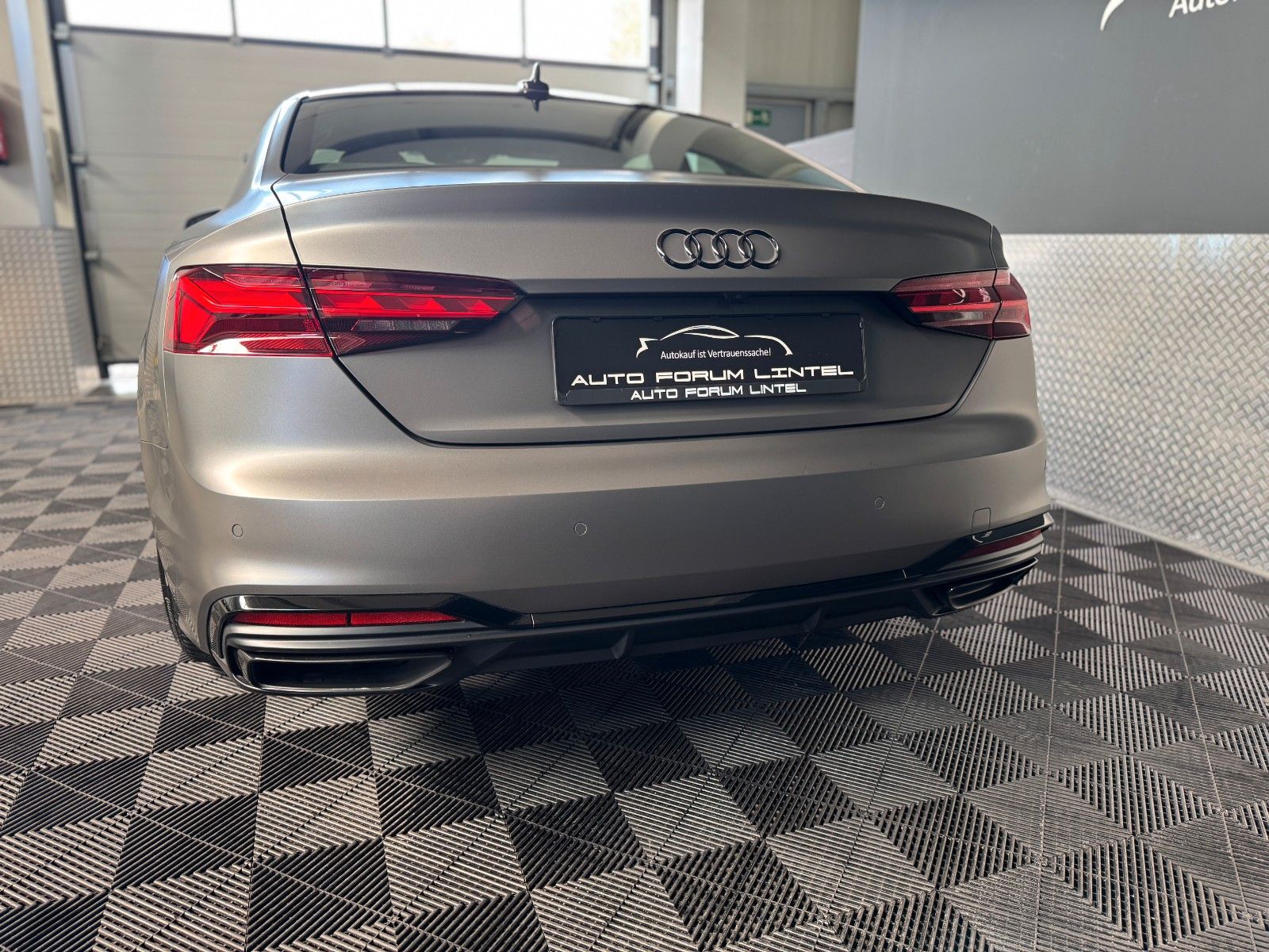 Audi A5 Coupe 40 TDI quattro S line-KAMERA-8XBEREIFT