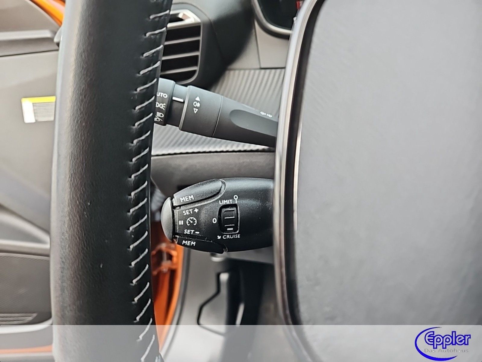 Peugeot 2008 Active Elektro 136 - Samsaru's Car Outlet