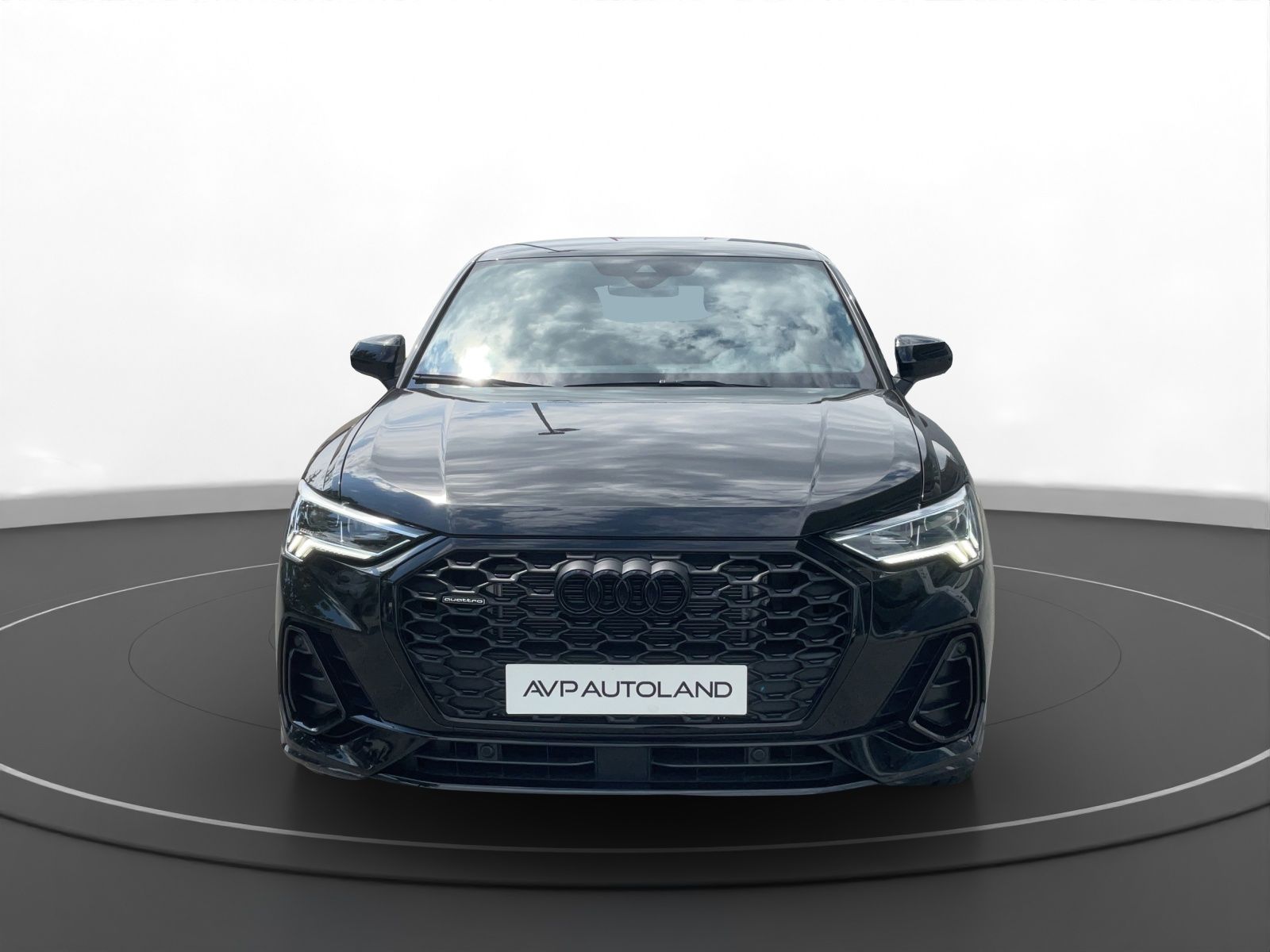 Audi Q3 Sportback 40 TDI quattro S line - Samsaru's Car Outlet