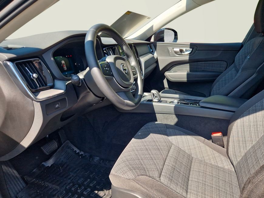 Volvo XC60 B5 B AWD Core