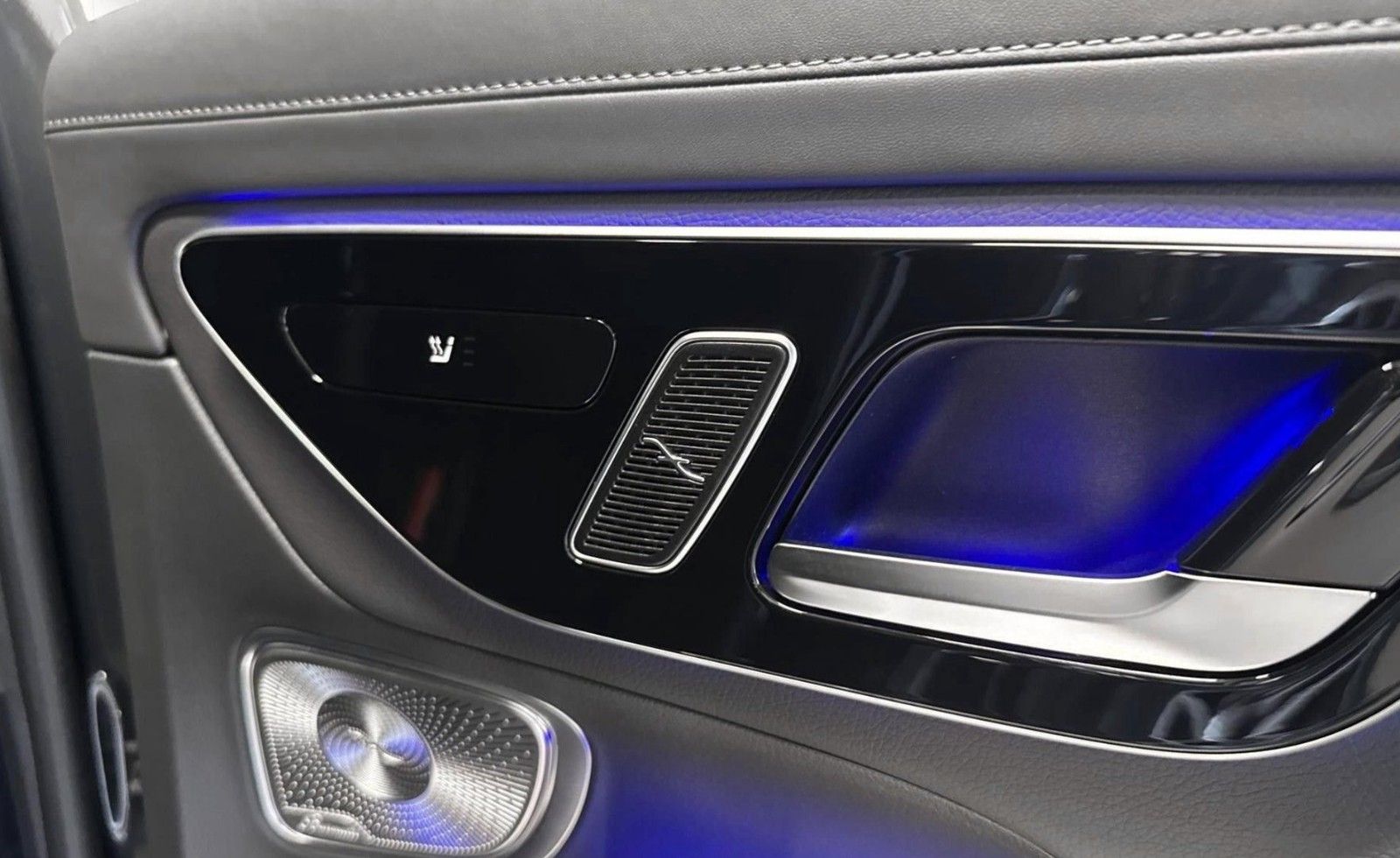 Mercedes-Benz GLC 300 e 4Matic Coupé AMG Premium *BURM/PANO/36