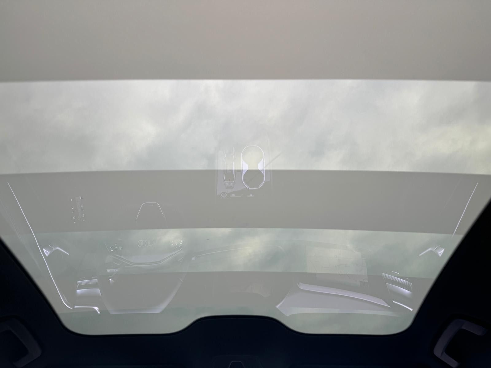 Audi A6 AVANT 2.0TDI 2x S LINE PANO 2xDISPLAY LEDER