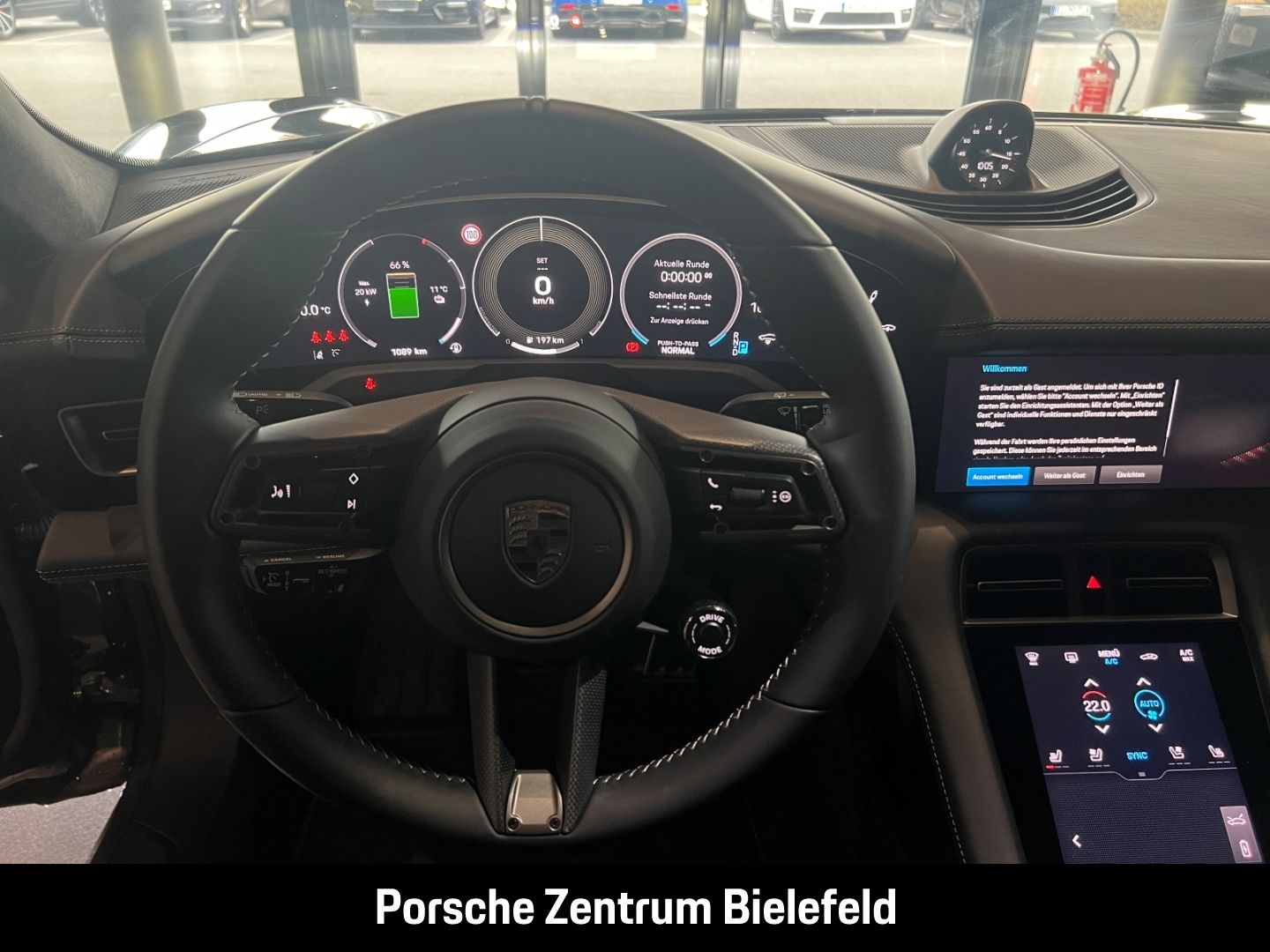 Porsche Taycan Turbo S Cross Turismo Burmester LED