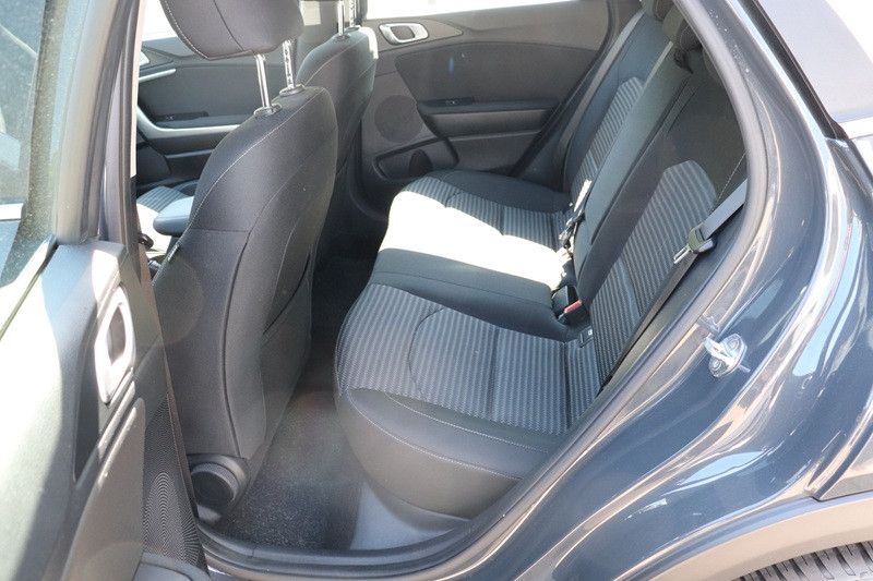 Kia XCeed 1.0 T-GDI Vision - Samsaru's Car Outlet