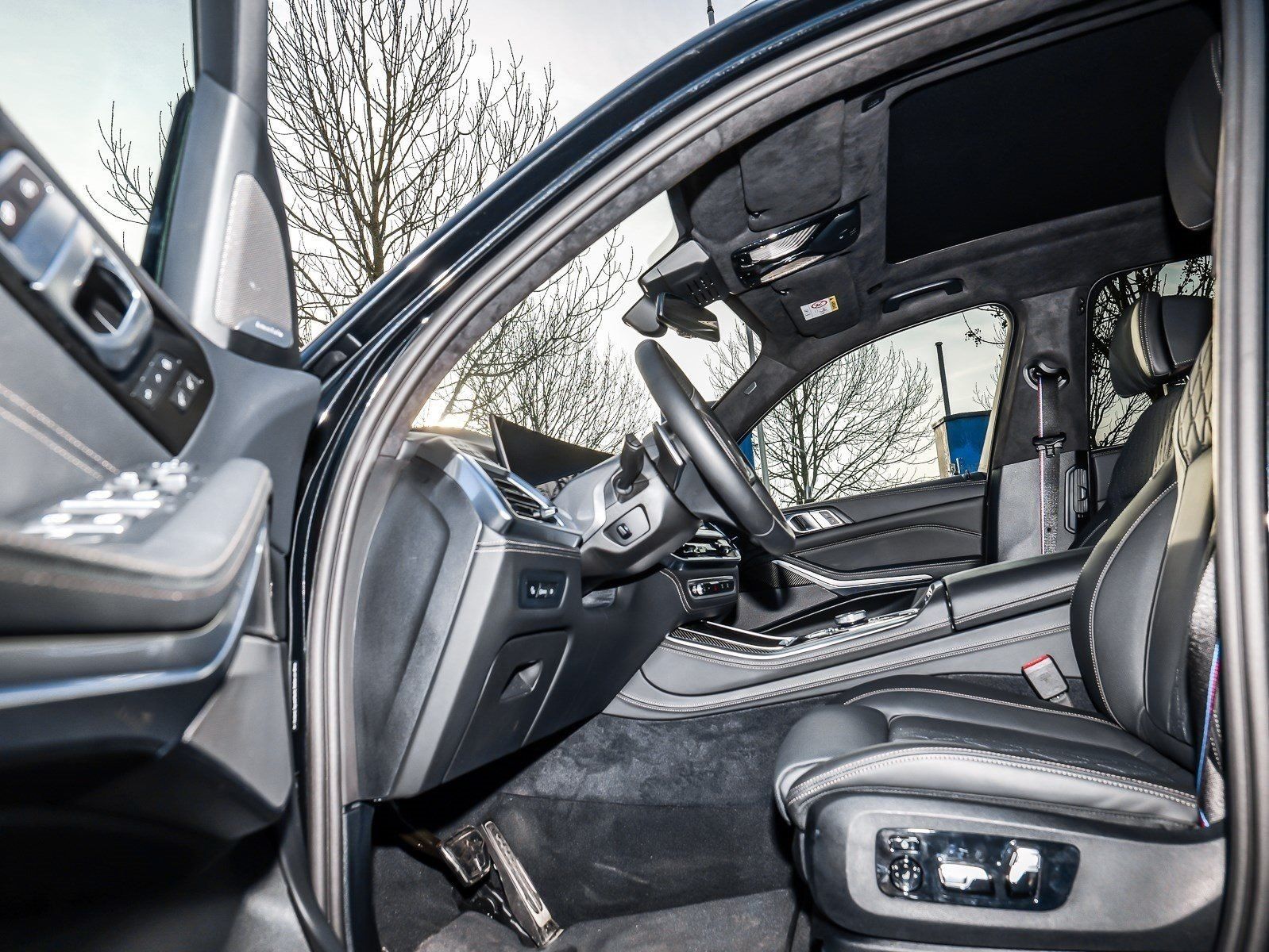 BMW X5 xDrive40d MSport + Pano + AHK + H/K + 22"