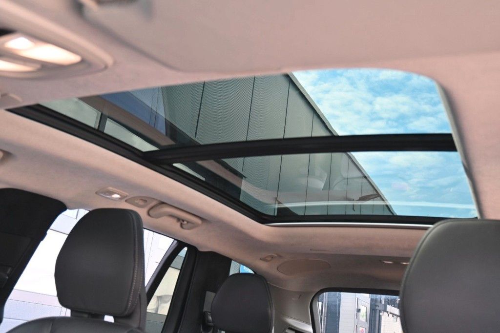 Volvo XC90 Ultimate Dark B5*PANO*B&W*LUFT*STHZ*22*