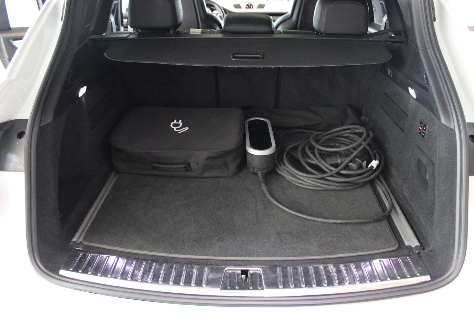 Porsche Cayenne E-Hybrid Platinum Edition