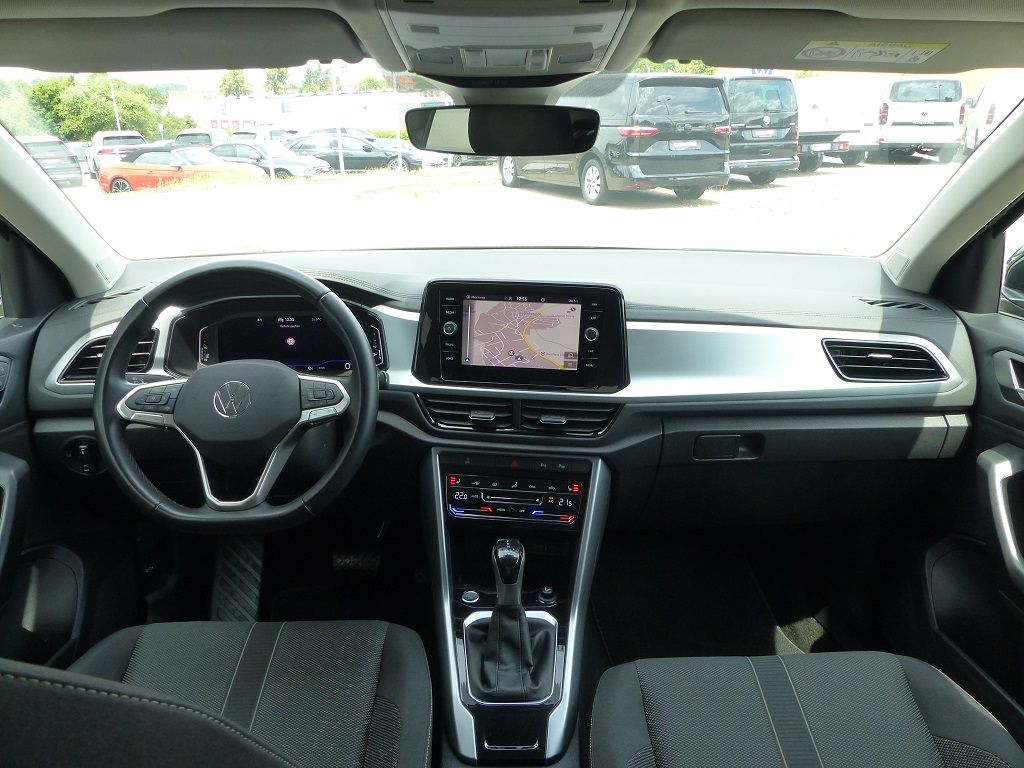 Volkswagen T-Roc 1.5 TSI DSG Life - Samsaru's Car Outlet
