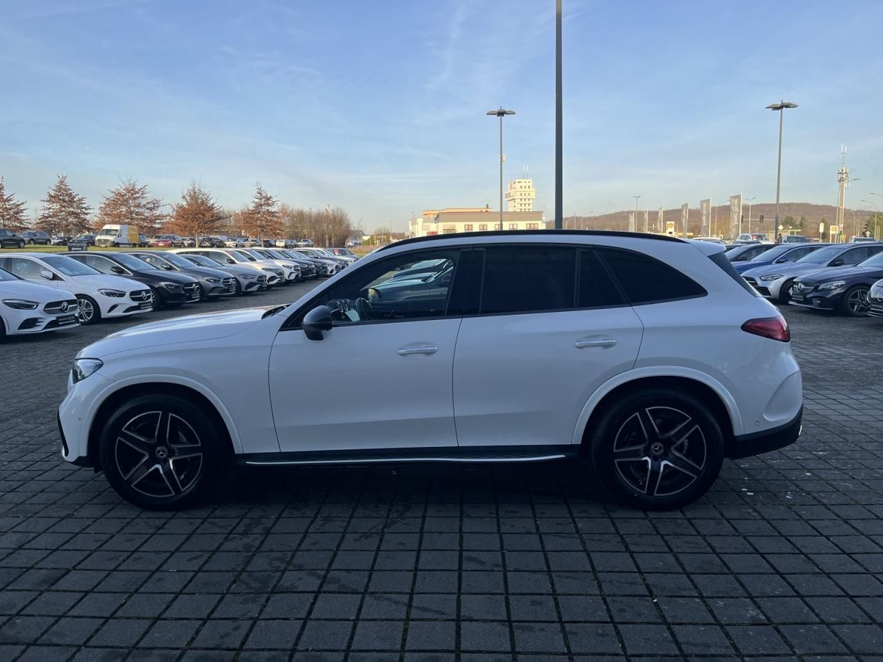 Mercedes-Benz GLC 220 d 4MATIC AMG+NIGHT+DIGI LIGHT+MEMORY+360
