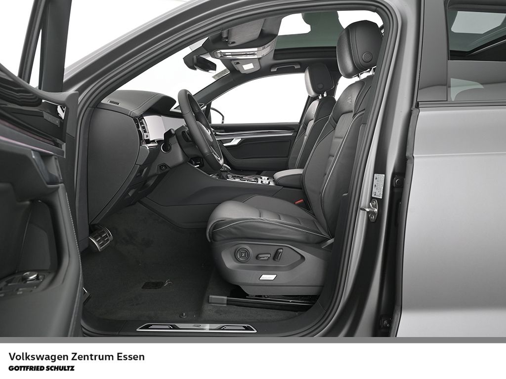 Volkswagen Touareg R-Line 3.0 TDI 4Motion Black Style Pano