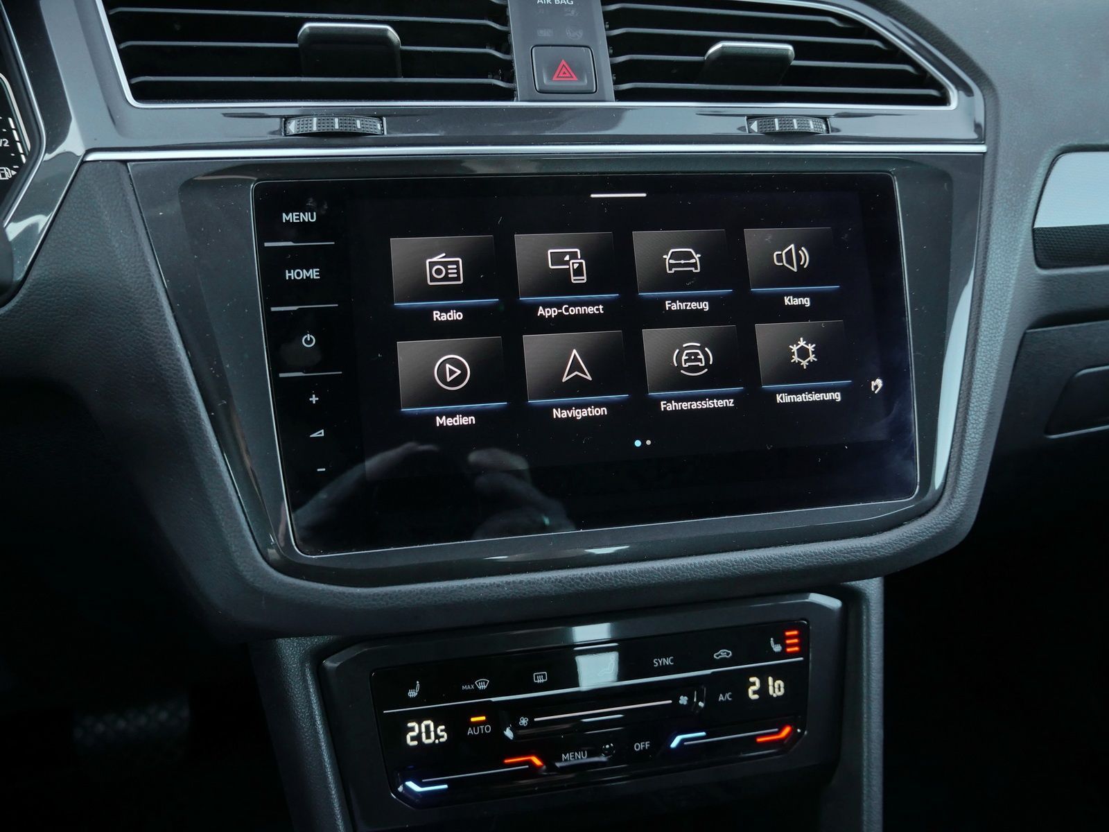 Volkswagen Tiguan Elegance 2.0 TDI - Samsaru's Car Outlet