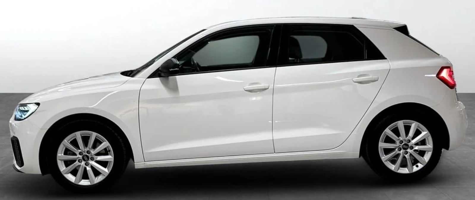 Audi A1 Sportback 35 TFSI - Samsaru's Car Outlet