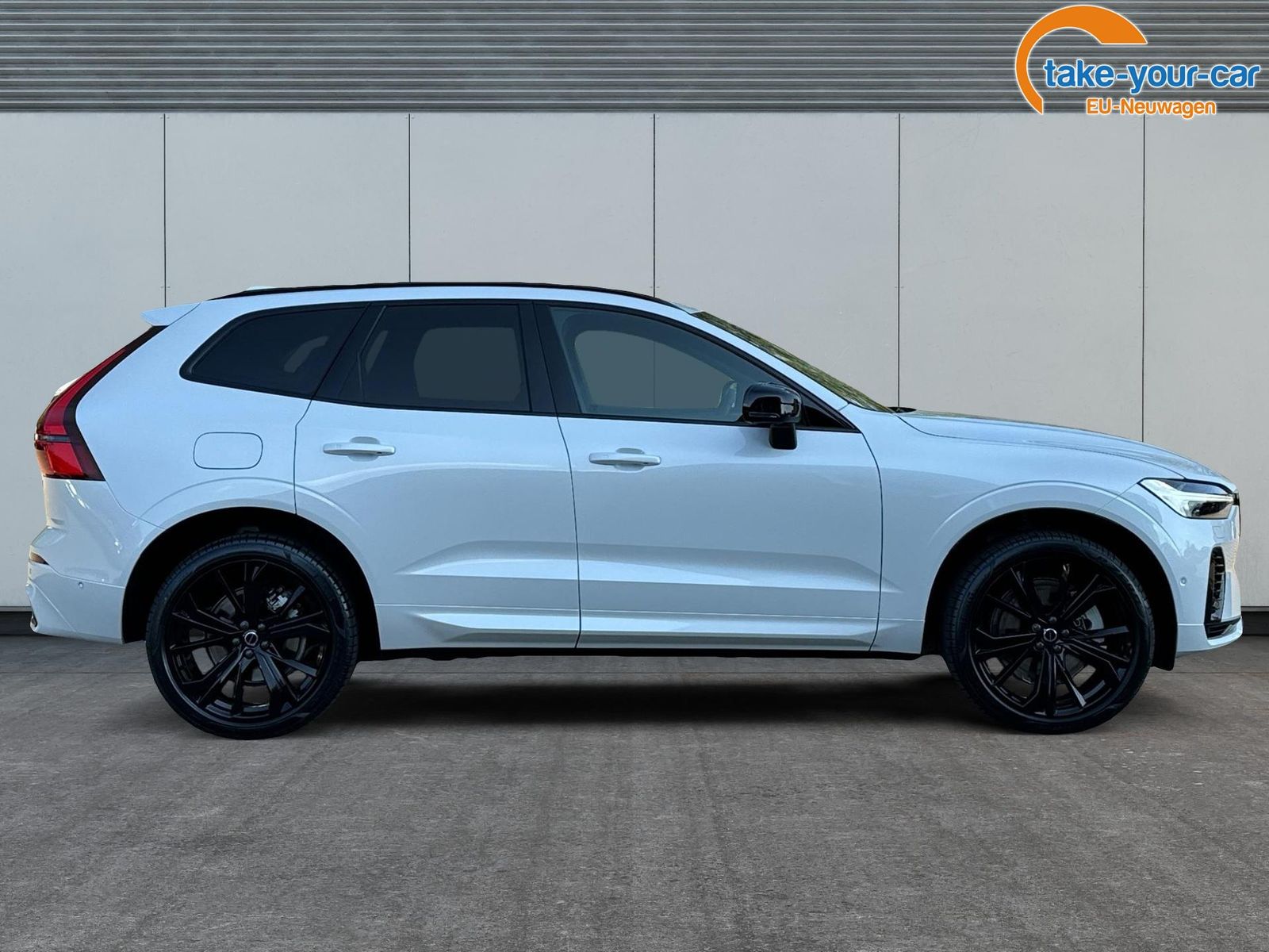Volvo XC60 Black Edition Plus Nordic T6 AWD AHK+360...