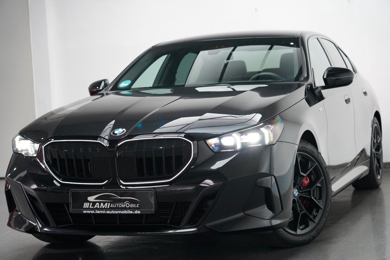 BMW 540d xDrive M Sport PRO ICONIC HUD 360 B&W HUD