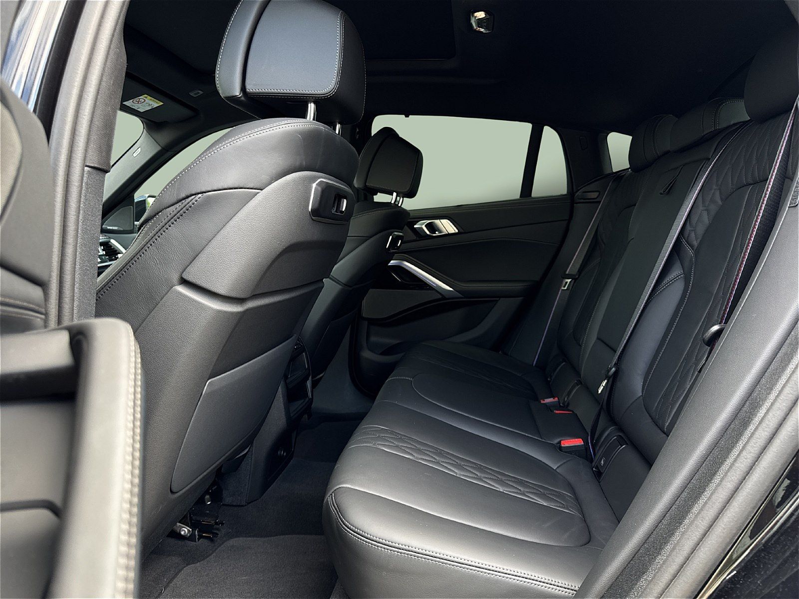 BMW X6 xDrive40d M Sport Pro AHK Pano DA Pro A Pro