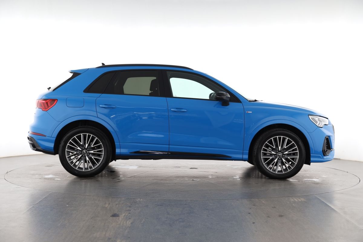 Audi Q3 40 TDI quattro S line - Samsaru's Car Outlet