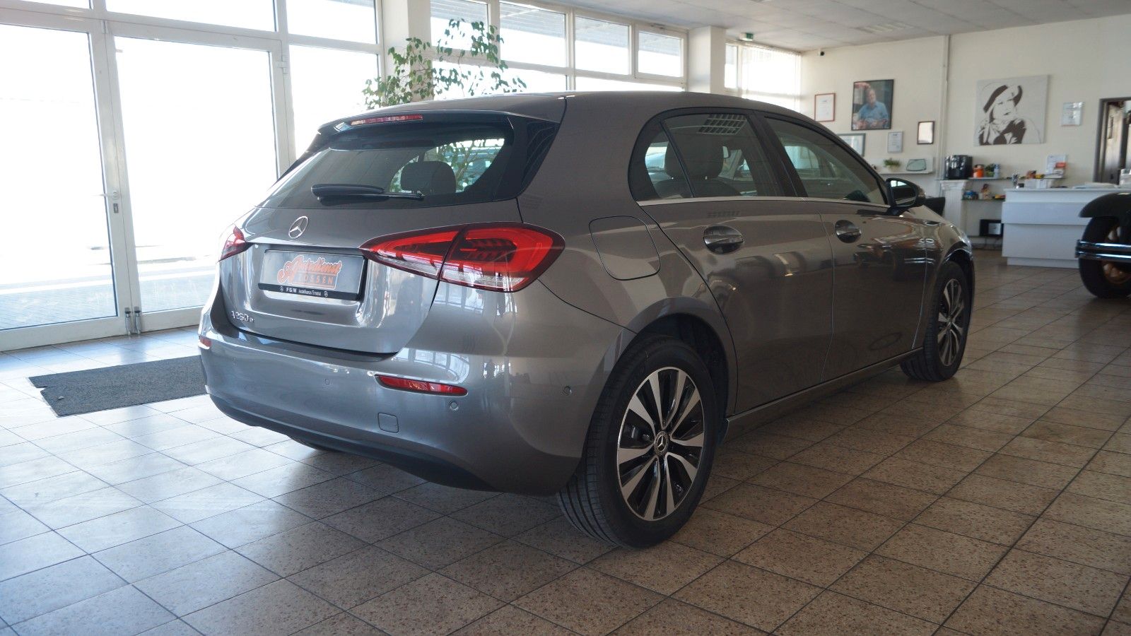 Mercedes-Benz A -Klasse A 250 e - Samsaru's Car Outlet