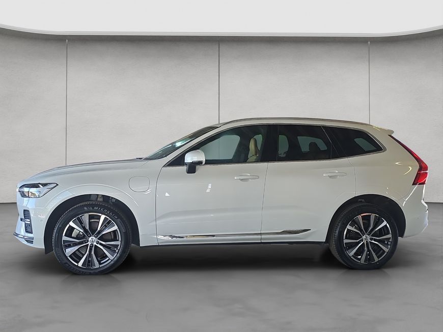 Volvo XC60 T6 AWD Recharge - Samsaru's Car Outlet