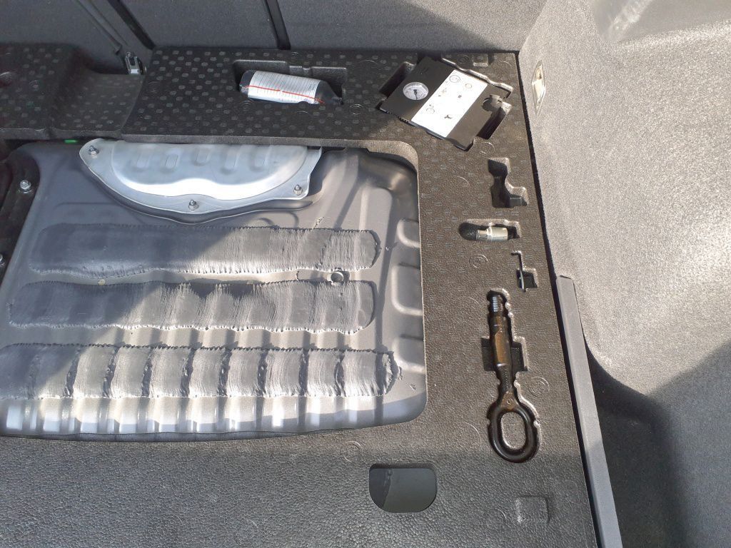 Cupra Formentor 1.4 TSI e-HYBRID AHK*Pano*RFK*PDC*NAV