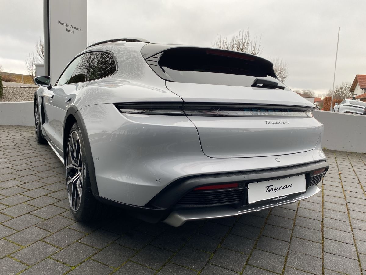 Porsche Taycan 4 Cross Turismo | Hinterachslenkung |