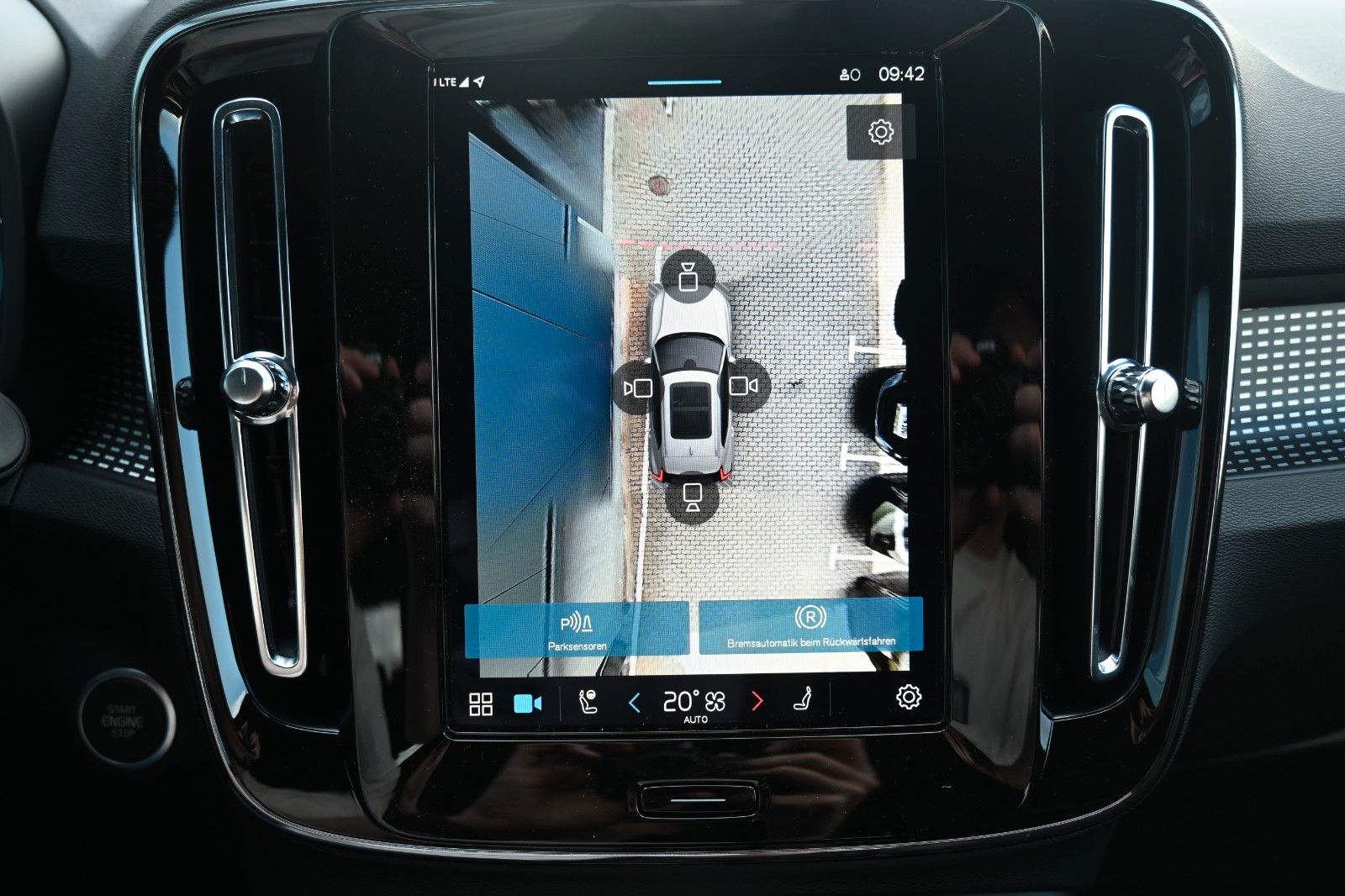 Volvo XC40 B4 DKG Plus Dark*FSHZG*360°*ACC*Allwetter