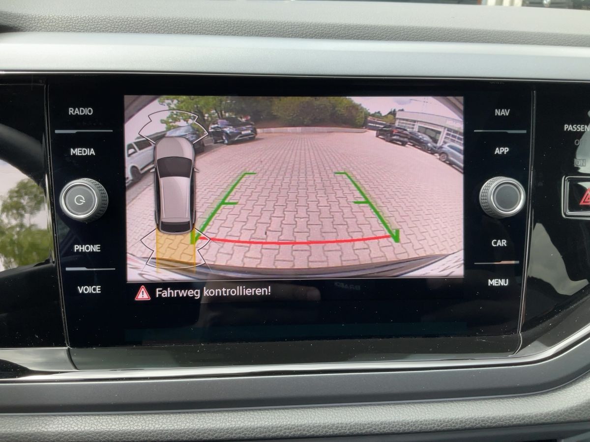 Volkswagen Taigo 1.5 TSI DSG R-LINE - Samsaru's Car Outlet