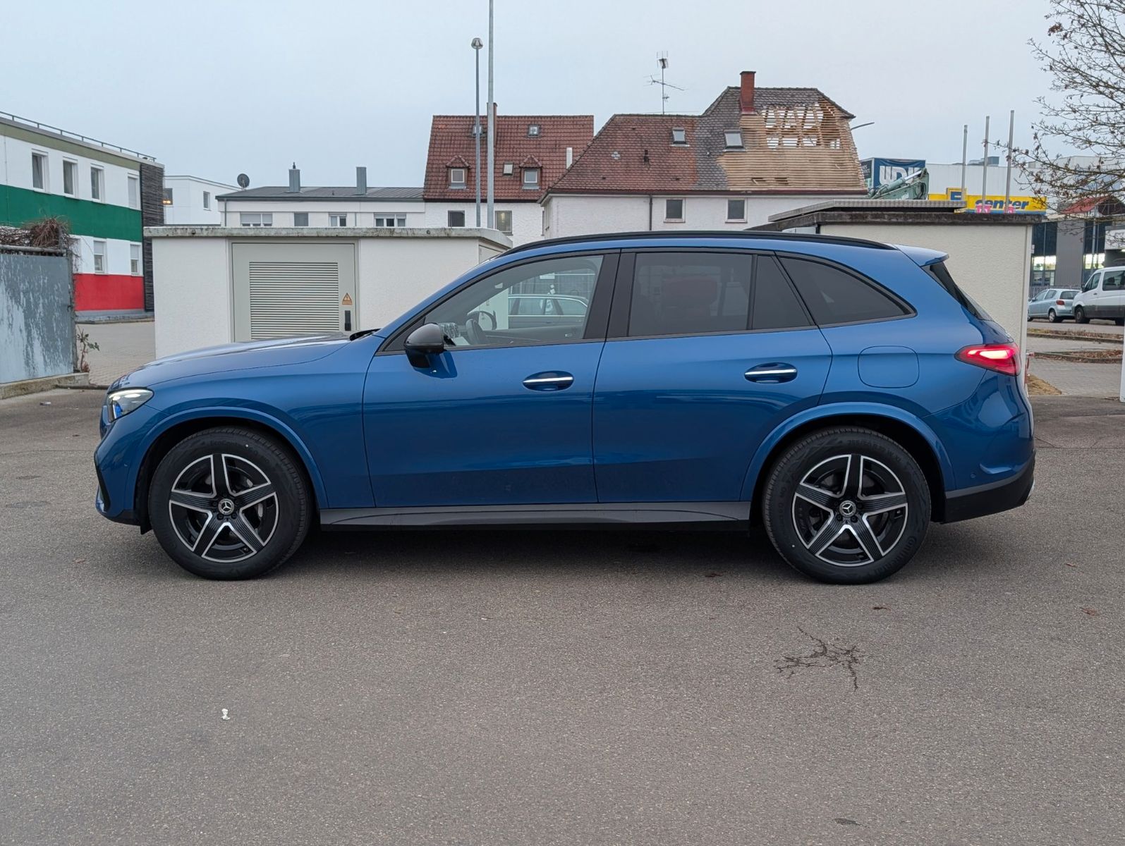 Mercedes-Benz GLC 400 e 4Matic *AMG*AHK*PREMIUM-PLUS*PANO*AIRB