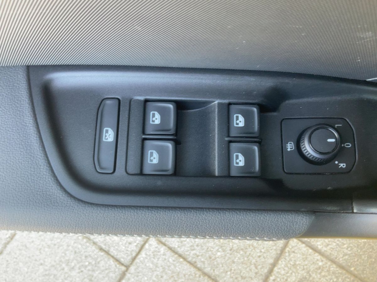 Audi A1 Sportback 30 TFSI S-LINE - Samsaru's Car Outlet