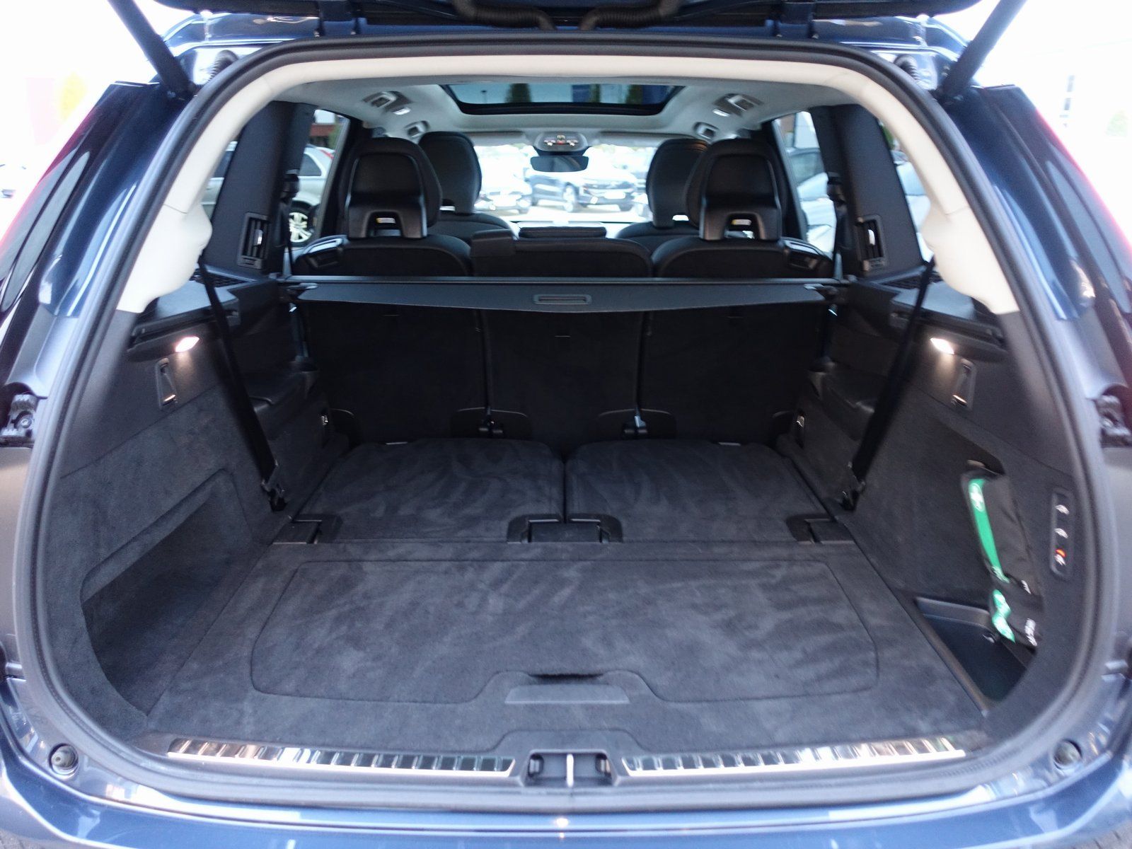 Volvo XC90 Plus, T8 AWD Plug-in Hybrid/AHK/FourC/Pano