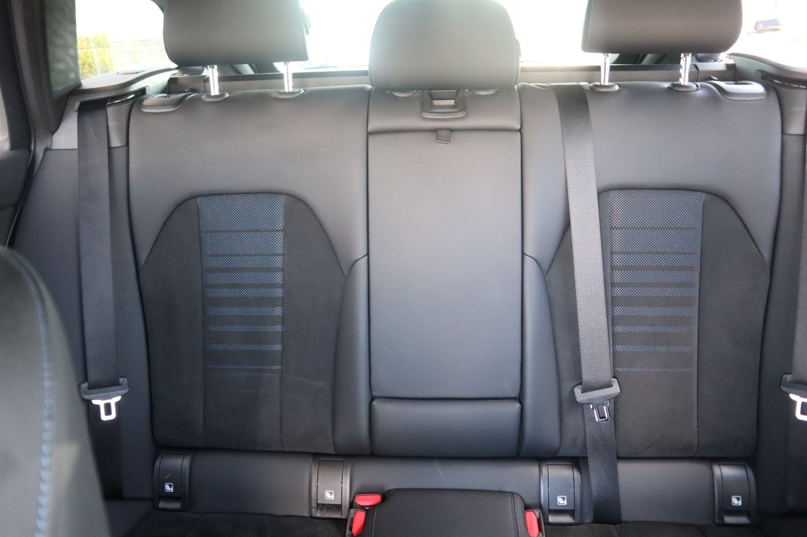 BMW 330d Touring M Sport - Samsaru's Car Outlet
