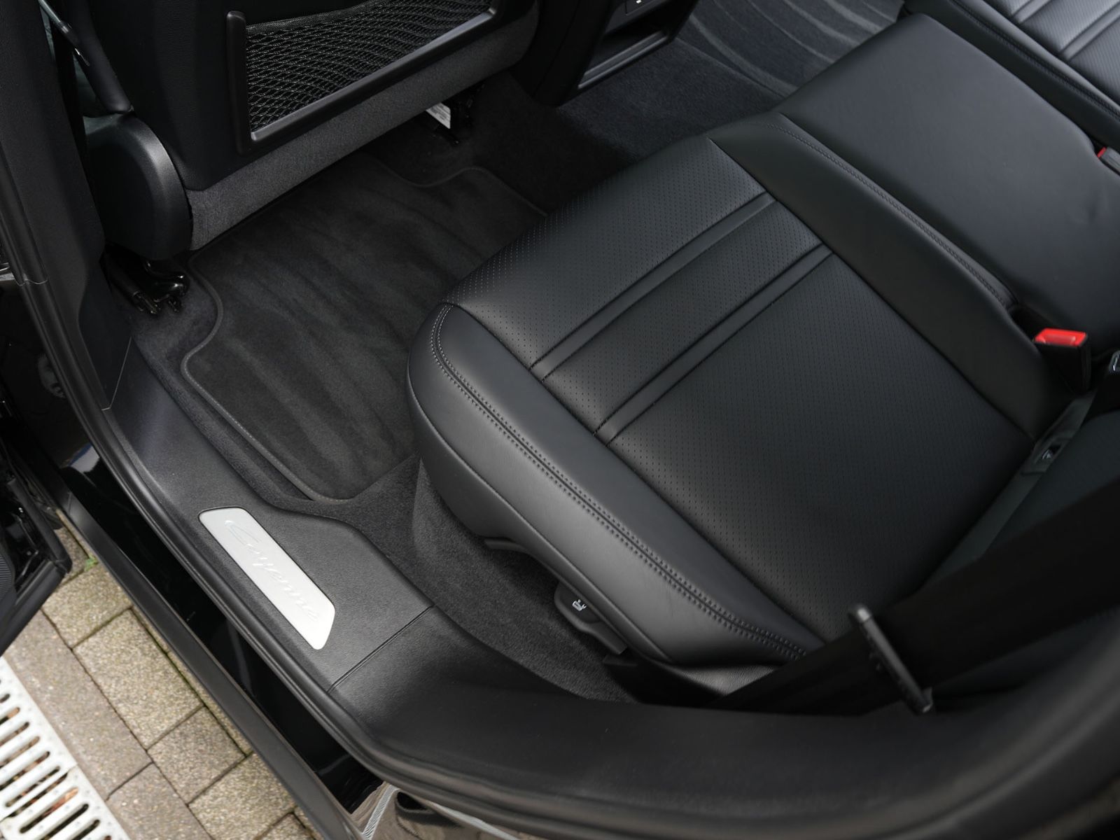 Porsche E-Hybrid MY24-INNODRIVE-ACC-LUFTF.-PANO-BOSE-RS