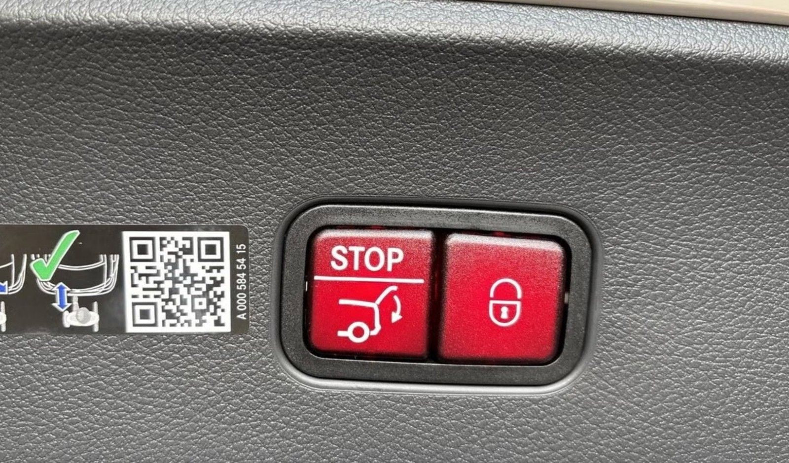 Mercedes-Benz GLC 300 de 4Matic Coupe AMG-LINE