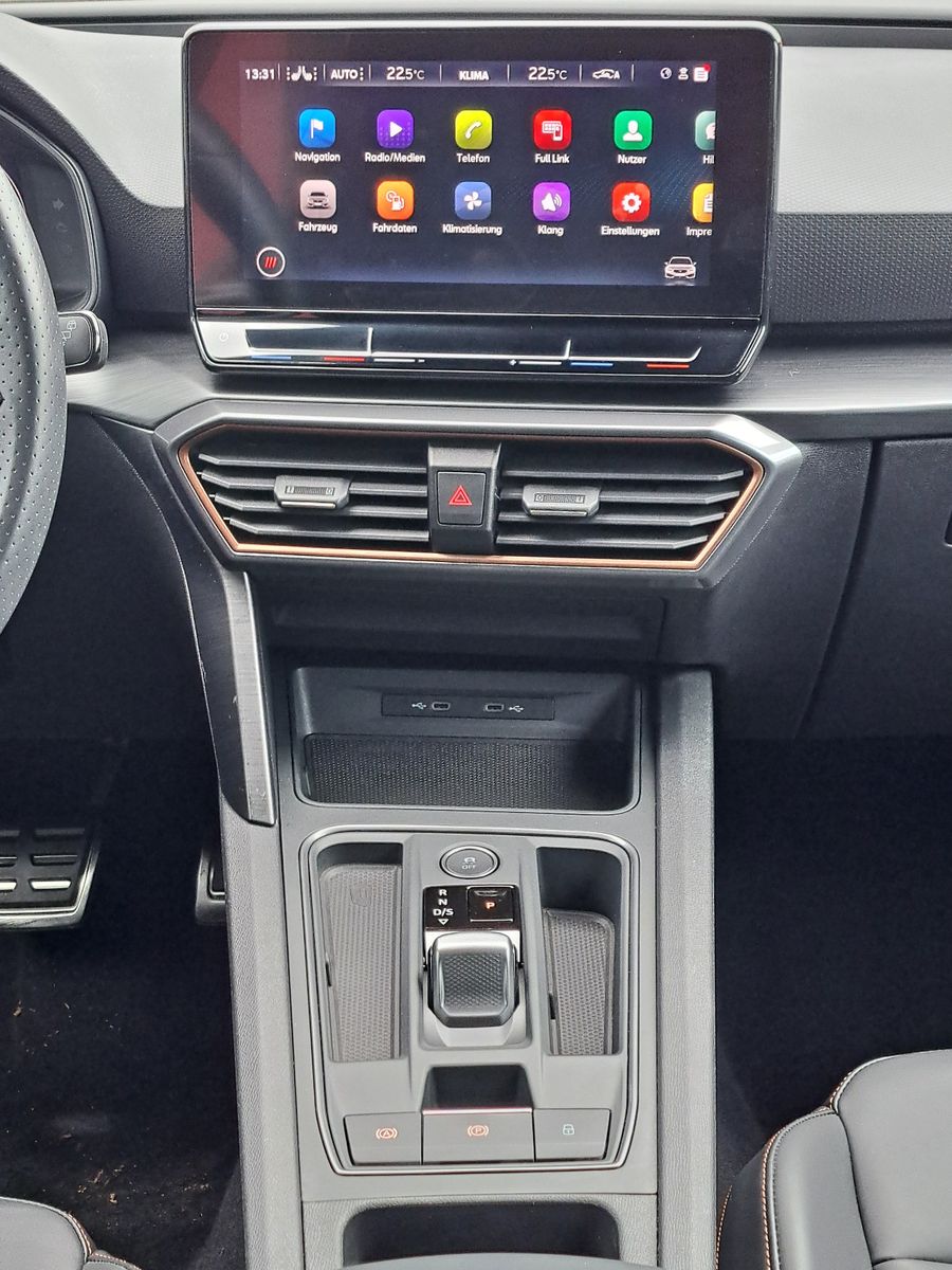 Cupra Leon SP VZ 2.0 TSI 310 PS DSG 4x4 - Samsaru's Car Outlet