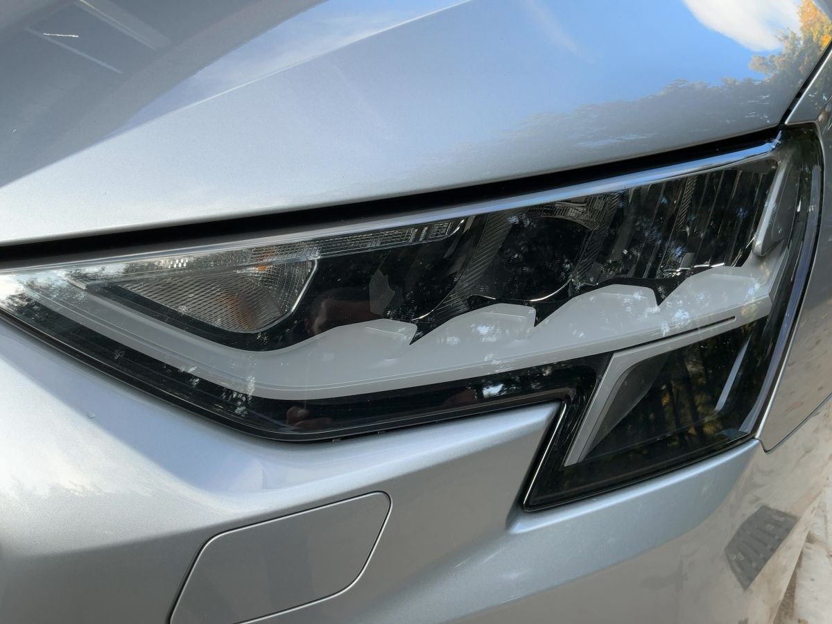 Audi A3 Limousine 30 TFSI S-TR 5JG+LED+NAV+AHK+ACC+VC