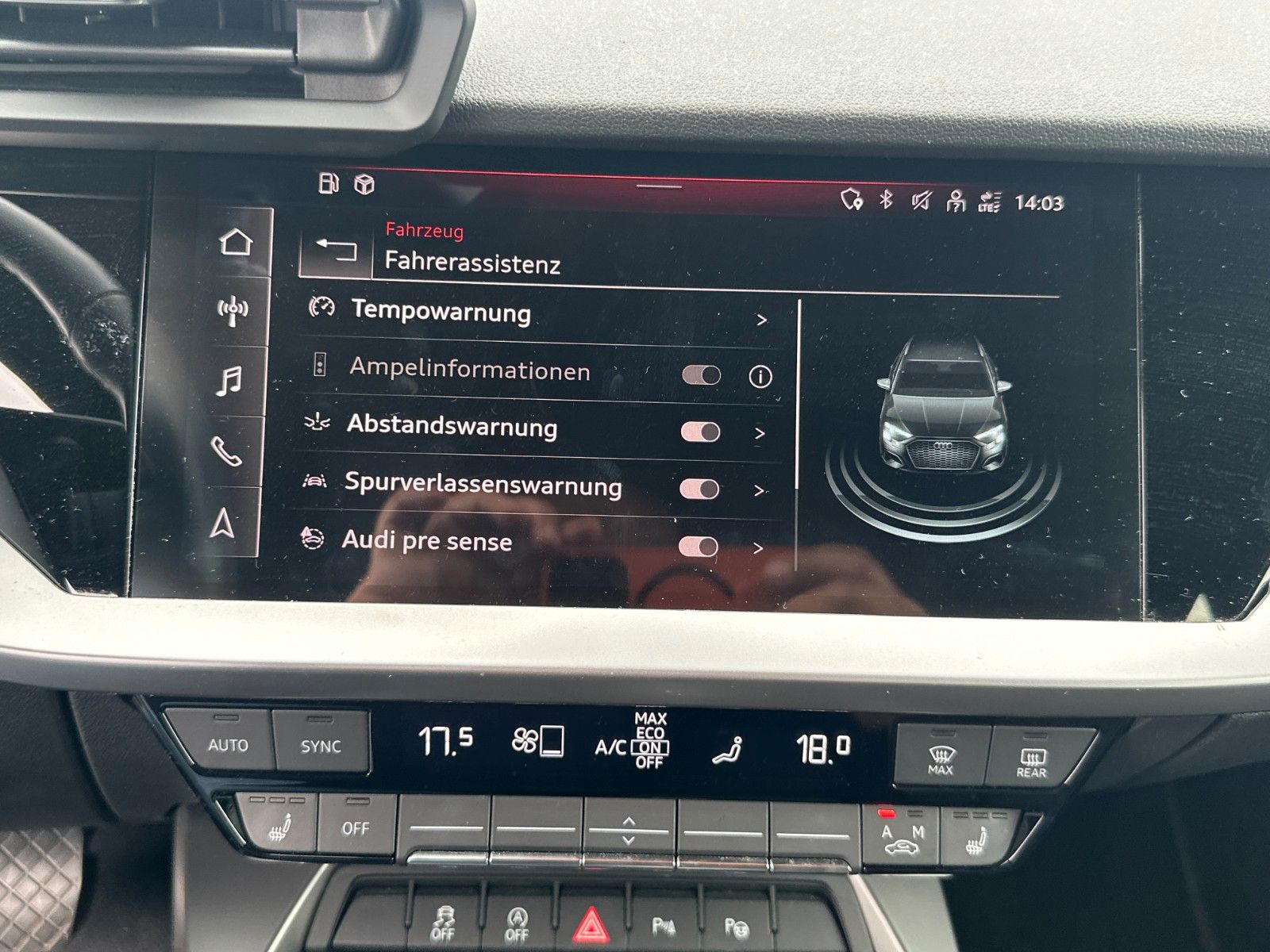 Audi A3 Sportback 35 TFSI LEDER,NAVI,SPUR,ABSTAND,
