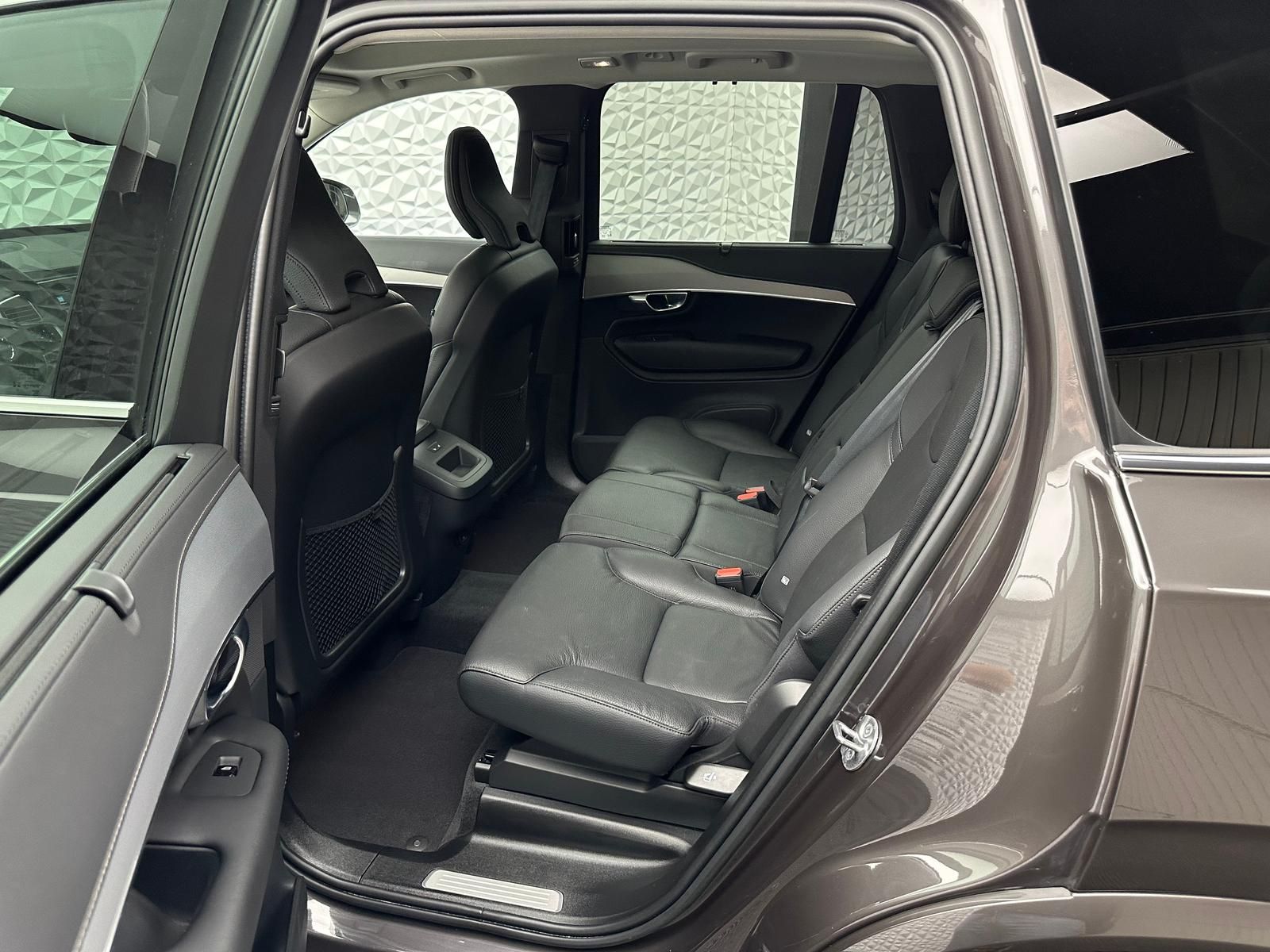 Volvo XC90 B5 PLUS AWD Bright - Samsaru's Car Outlet