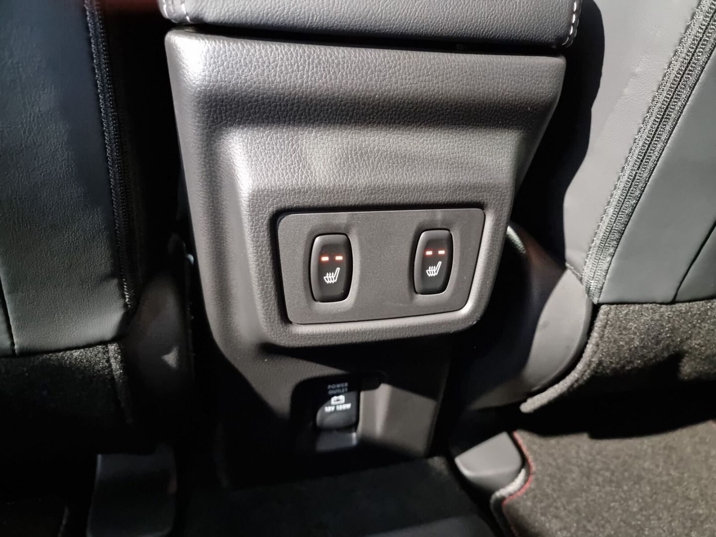 Mitsubishi Eclipse Cross Plug-In Hybrid Select Navi Sitzh.