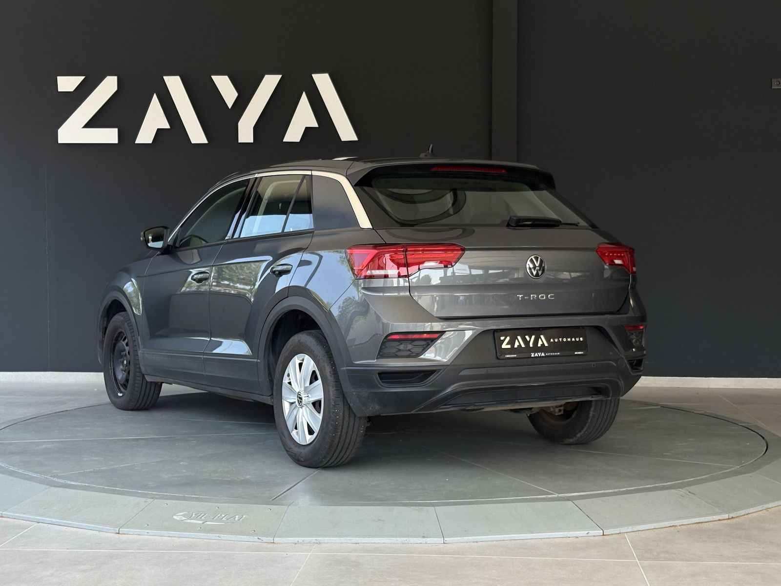 Volkswagen T-Roc 2.0 TDI - Samsaru's Car Outlet