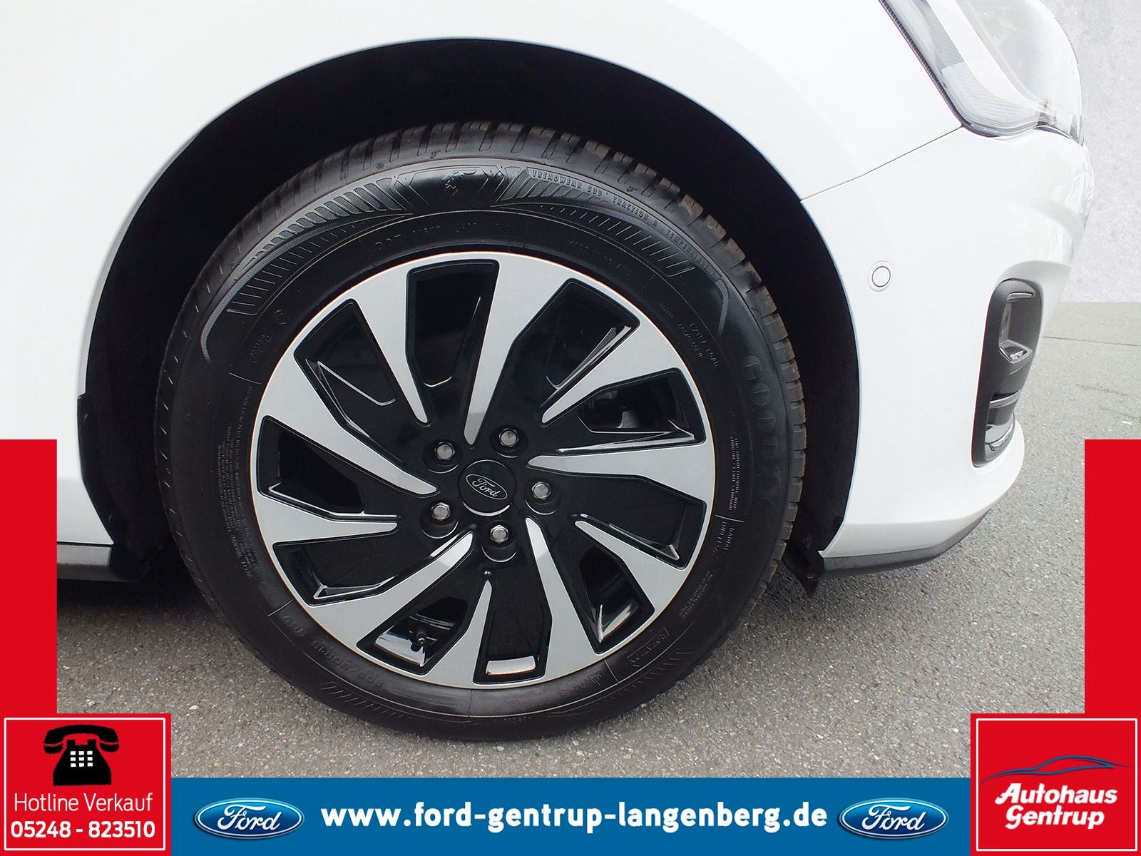 Ford Focus Turnier Titanium Fahrer2/ElKlappe/GJR/-42%